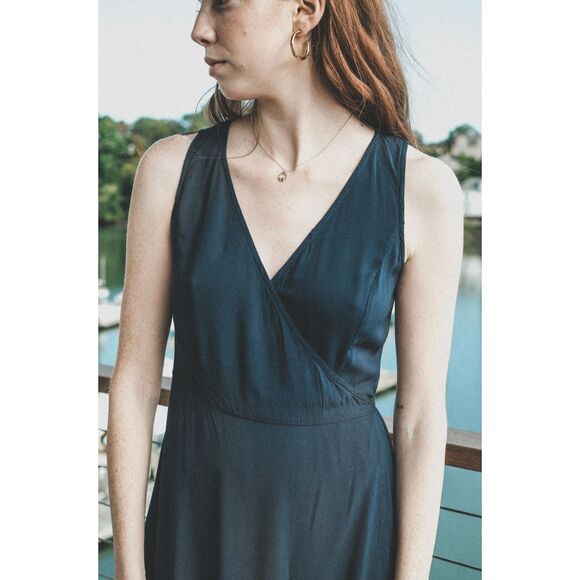 St. George Malibu Dress in Navy NWT - Picture 3 of 4